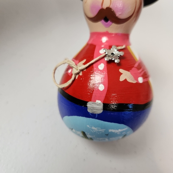 Vintage Handpainted Sherriff Gourd Christmas Tree Ornament Western Folk Art - Picture 3 of 8